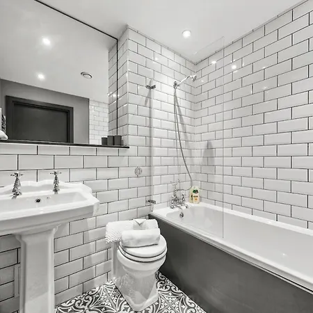 Mag-a-zine Loaded - 2bdr - Centre - Sleeps 5 * Leeds (West Yorkshire)