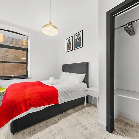 Mag-a-zine Loaded - 2bdr - Centre - Sleeps 5