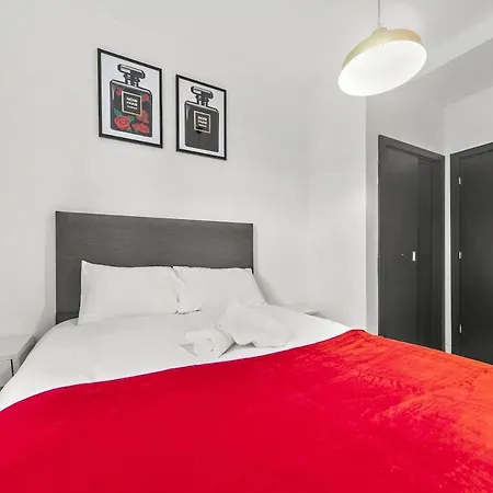Mag-a-zine Loaded - 2bdr - Centre - Sleeps 5 Leeds (West Yorkshire)