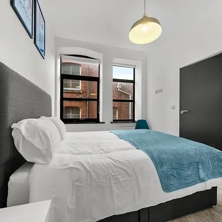 Apartment Mag-a-zine Loaded - 2bdr - Centre - Sleeps 5 Leeds (West Yorkshire)