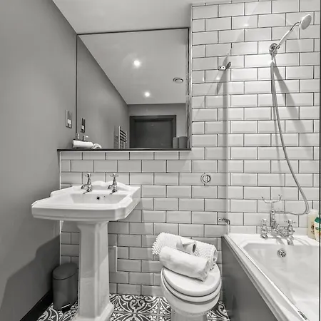 Mag-a-zine Loaded - 2bdr - Centre - Sleeps 5 Apartment