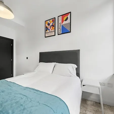 Mag-a-zine Loaded - 2bdr - Centre - Sleeps 5 Apartment Leeds (West Yorkshire)